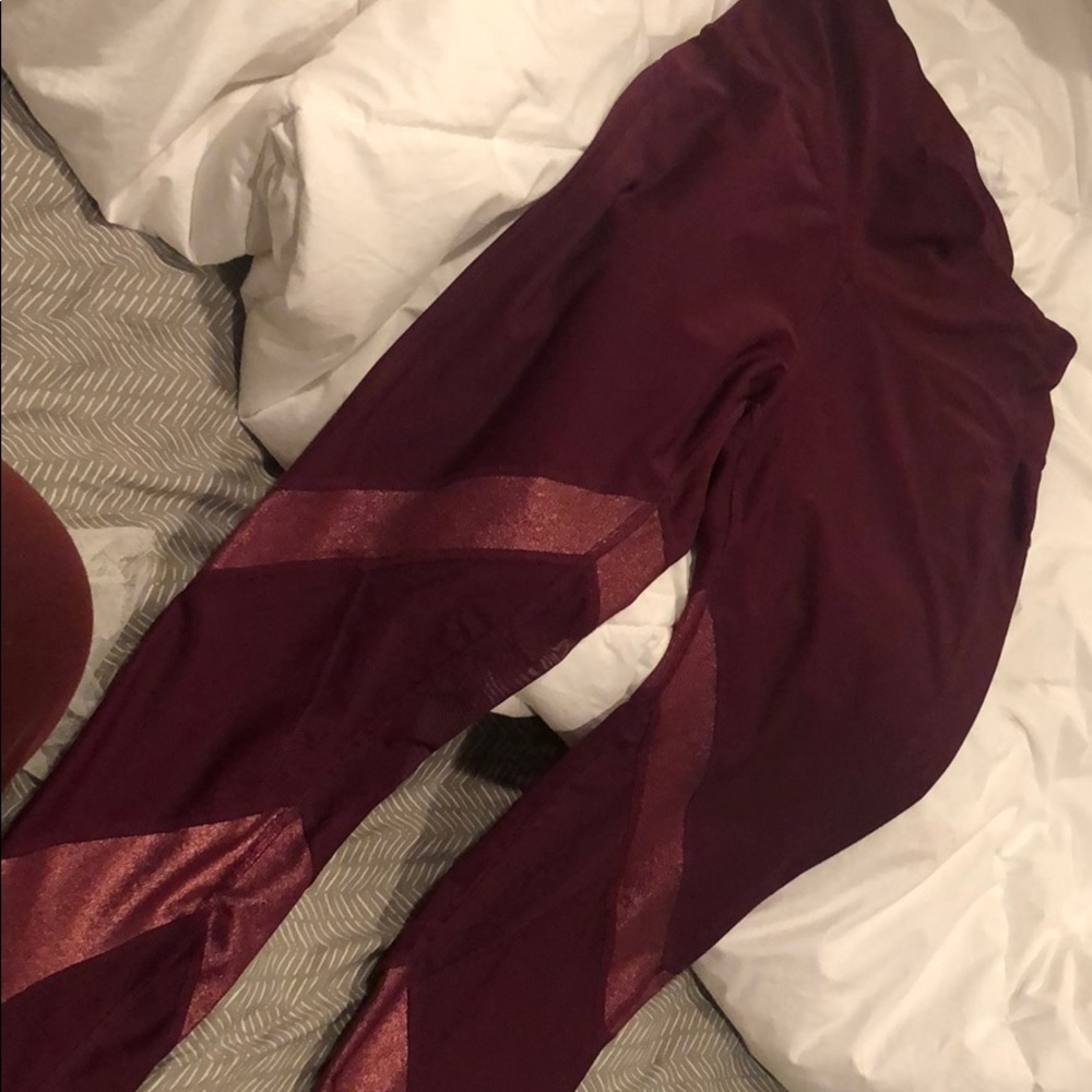 Athletic workout pants